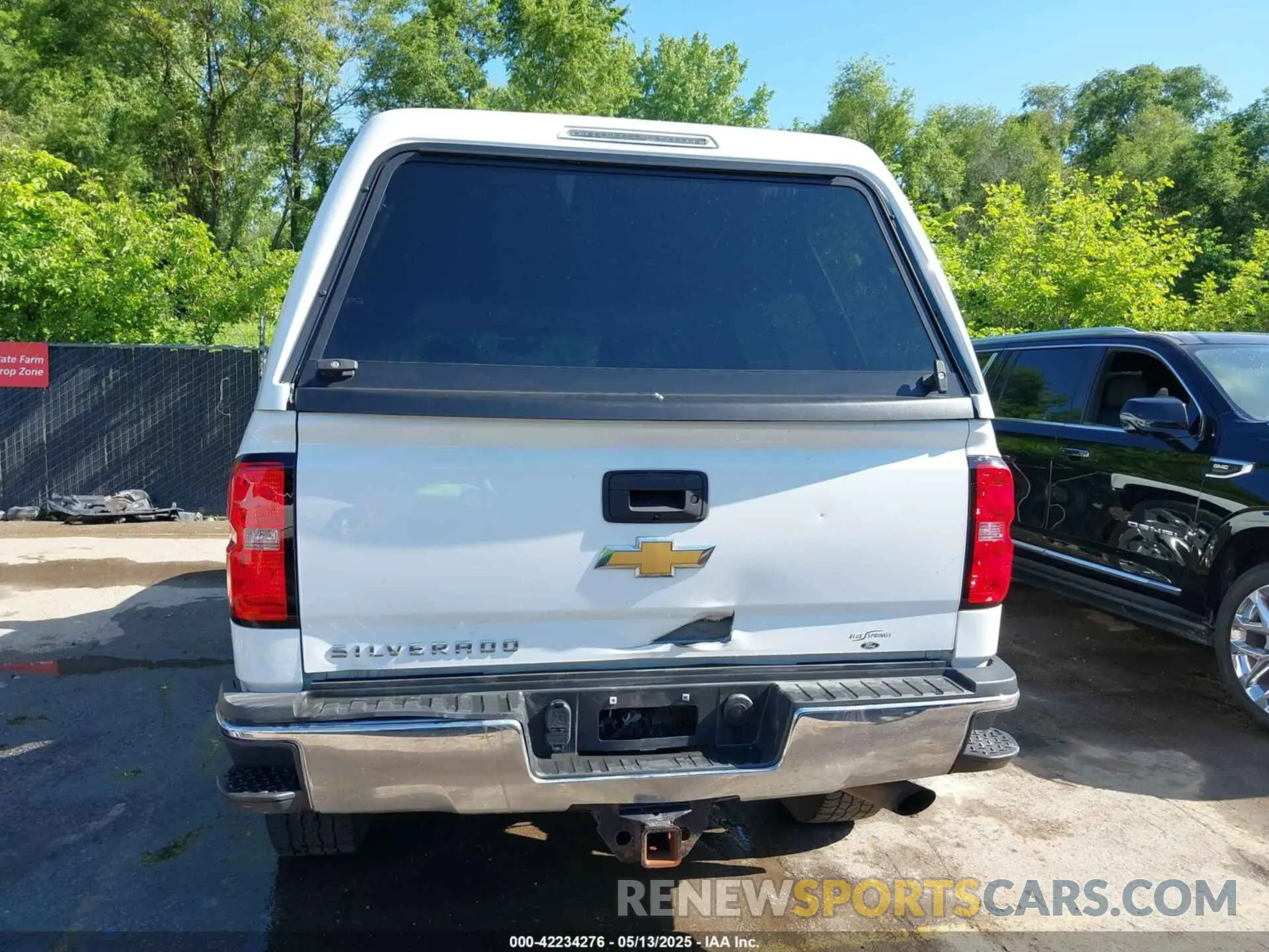 17 Photograph of a damaged car 2GC2KREG0K1179578 CHEVROLET SILVERADO 2500HD 2019