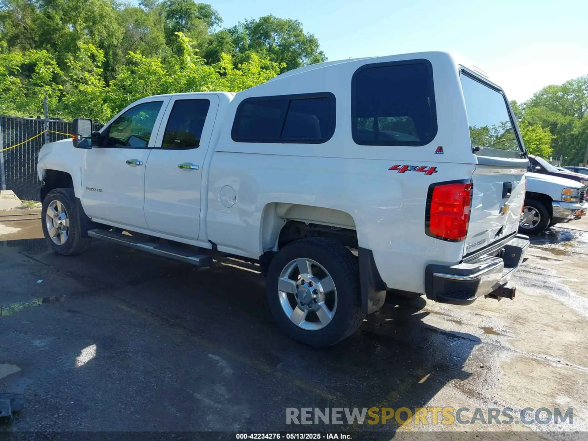 3 Photograph of a damaged car 2GC2KREG0K1179578 CHEVROLET SILVERADO 2500HD 2019