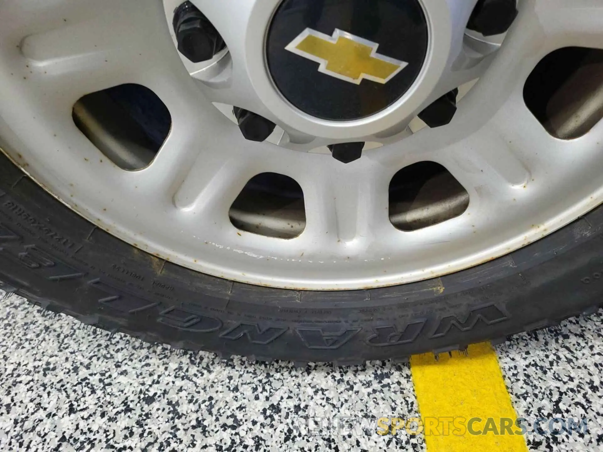 26 Photograph of a damaged car 2GC2KREG0K1189088 CHEVROLET SILVERADO 2500HD 2019