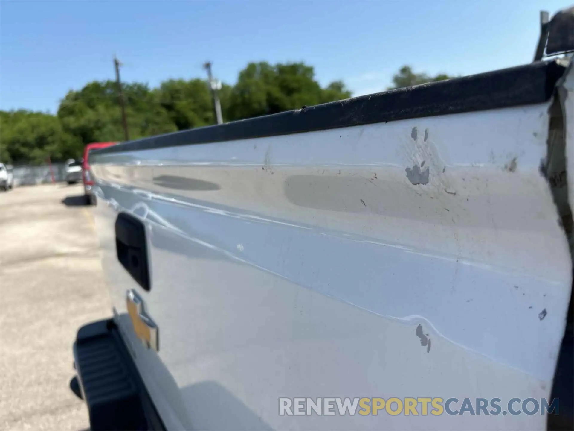 29 Photograph of a damaged car 2GC2KREG2K1167836 CHEVROLET SILVERADO 2500HD 2019