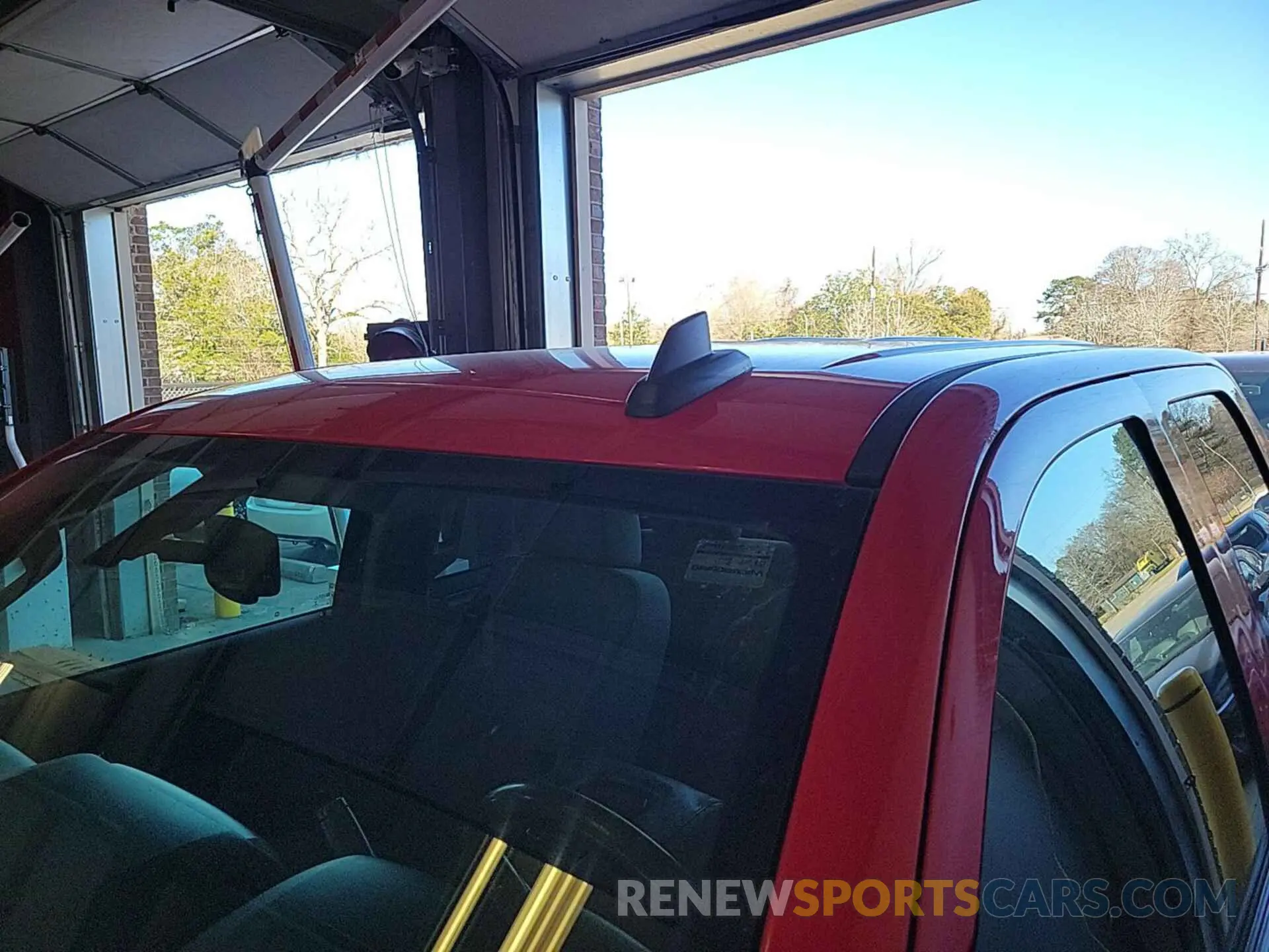 31 Photograph of a damaged car 2GC2KREG2K1202293 CHEVROLET SILVERADO 2500HD 2019