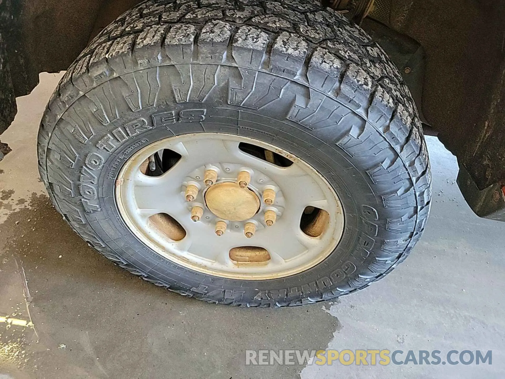 36 Photograph of a damaged car 2GC2KREG2K1202293 CHEVROLET SILVERADO 2500HD 2019