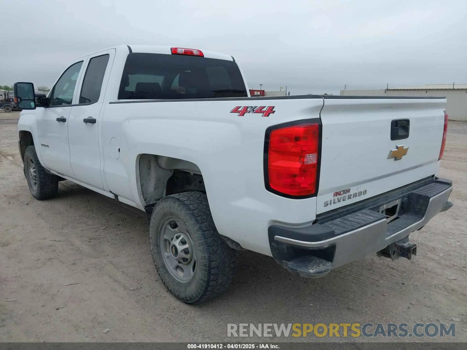 3 Photograph of a damaged car 2GC2KREG2K1206859 CHEVROLET SILVERADO 2500HD 2019