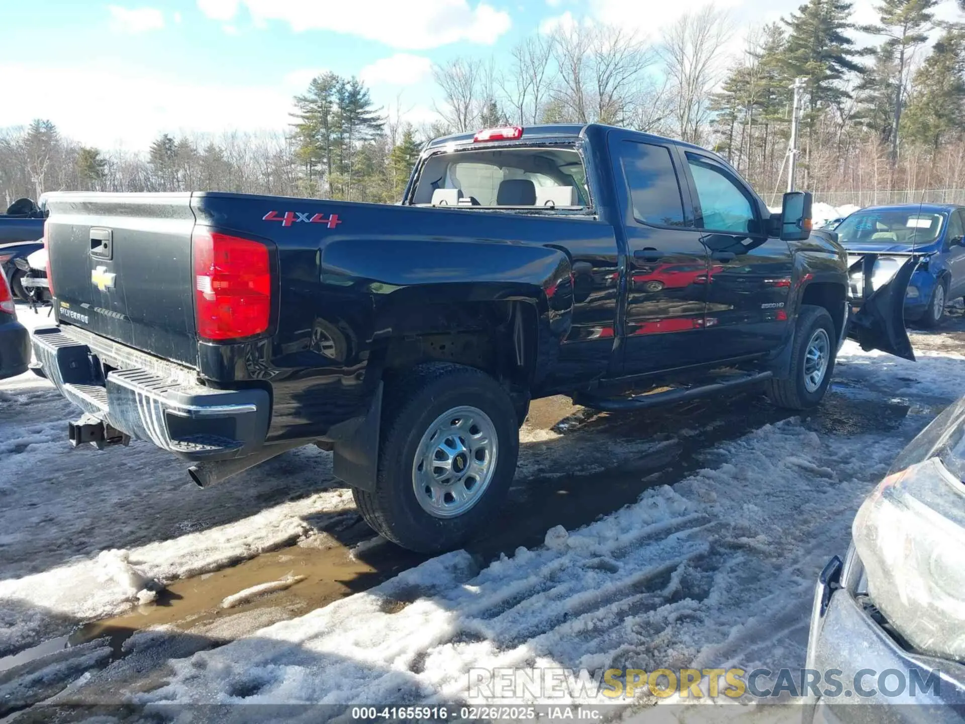 4 Photograph of a damaged car 2GC2KREG3K1216235 CHEVROLET SILVERADO 2500HD 2019