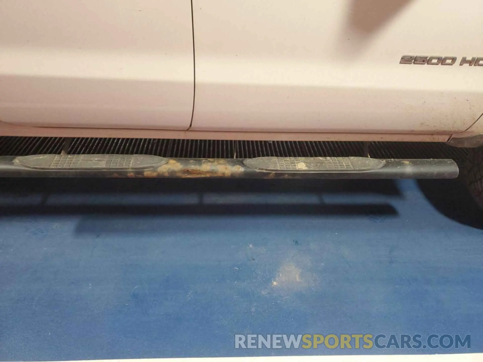 7 Photograph of a damaged car 2GC2KREG4K1109856 CHEVROLET SILVERADO 2500HD 2019