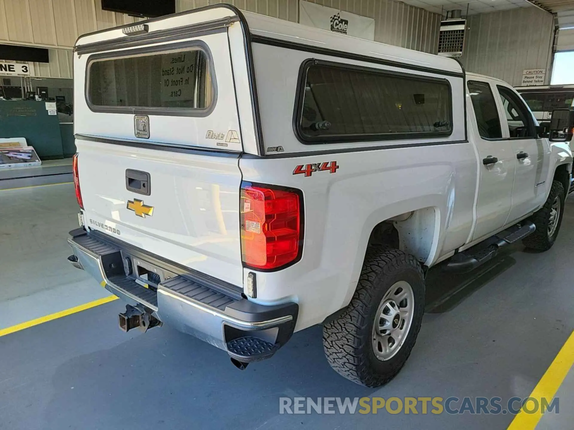 11 Photograph of a damaged car 2GC2KREG4K1187232 CHEVROLET SILVERADO 2500HD 2019