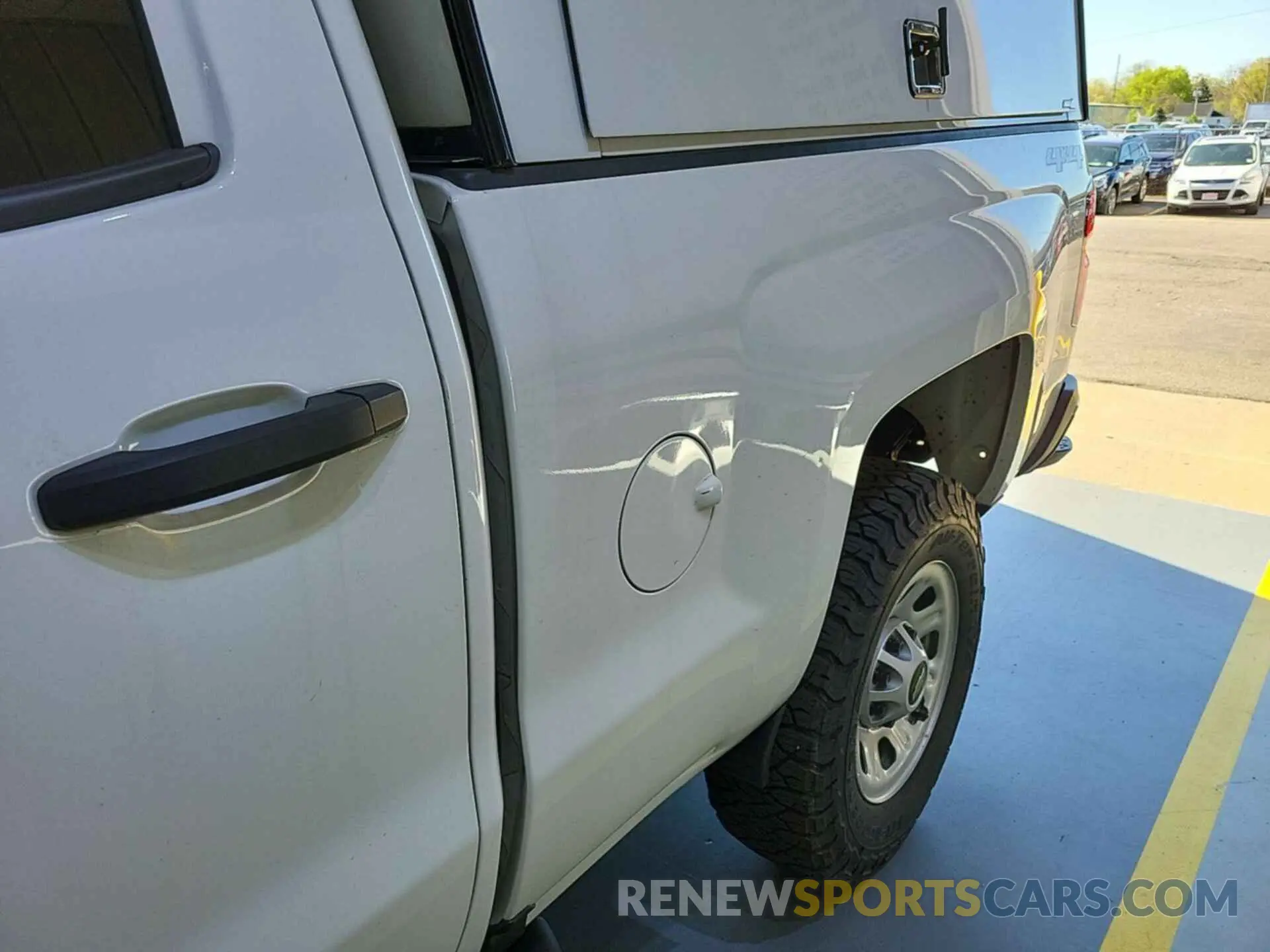 31 Photograph of a damaged car 2GC2KREG4K1187232 CHEVROLET SILVERADO 2500HD 2019