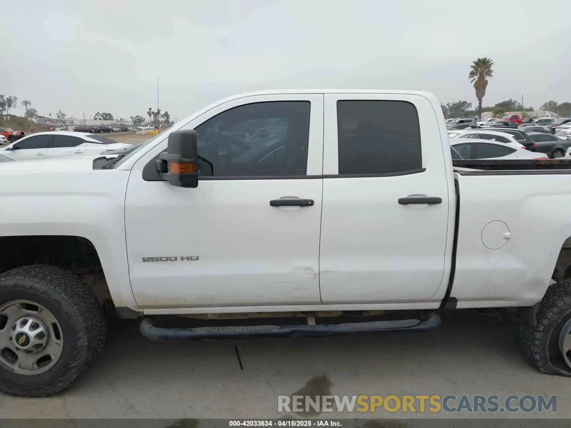 14 Photograph of a damaged car 2GC2KREG6K1108417 CHEVROLET SILVERADO 2500HD 2019