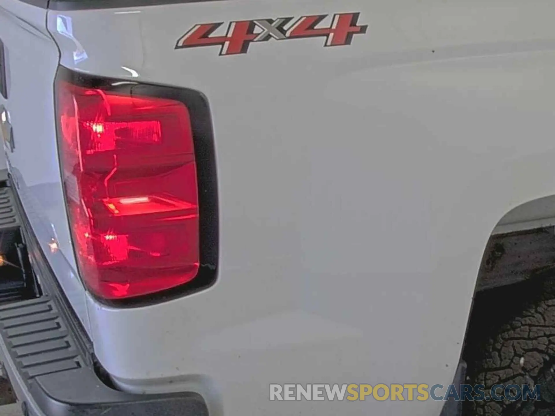 10 Photograph of a damaged car 2GC2KREG6K1156838 CHEVROLET SILVERADO 2500HD 2019