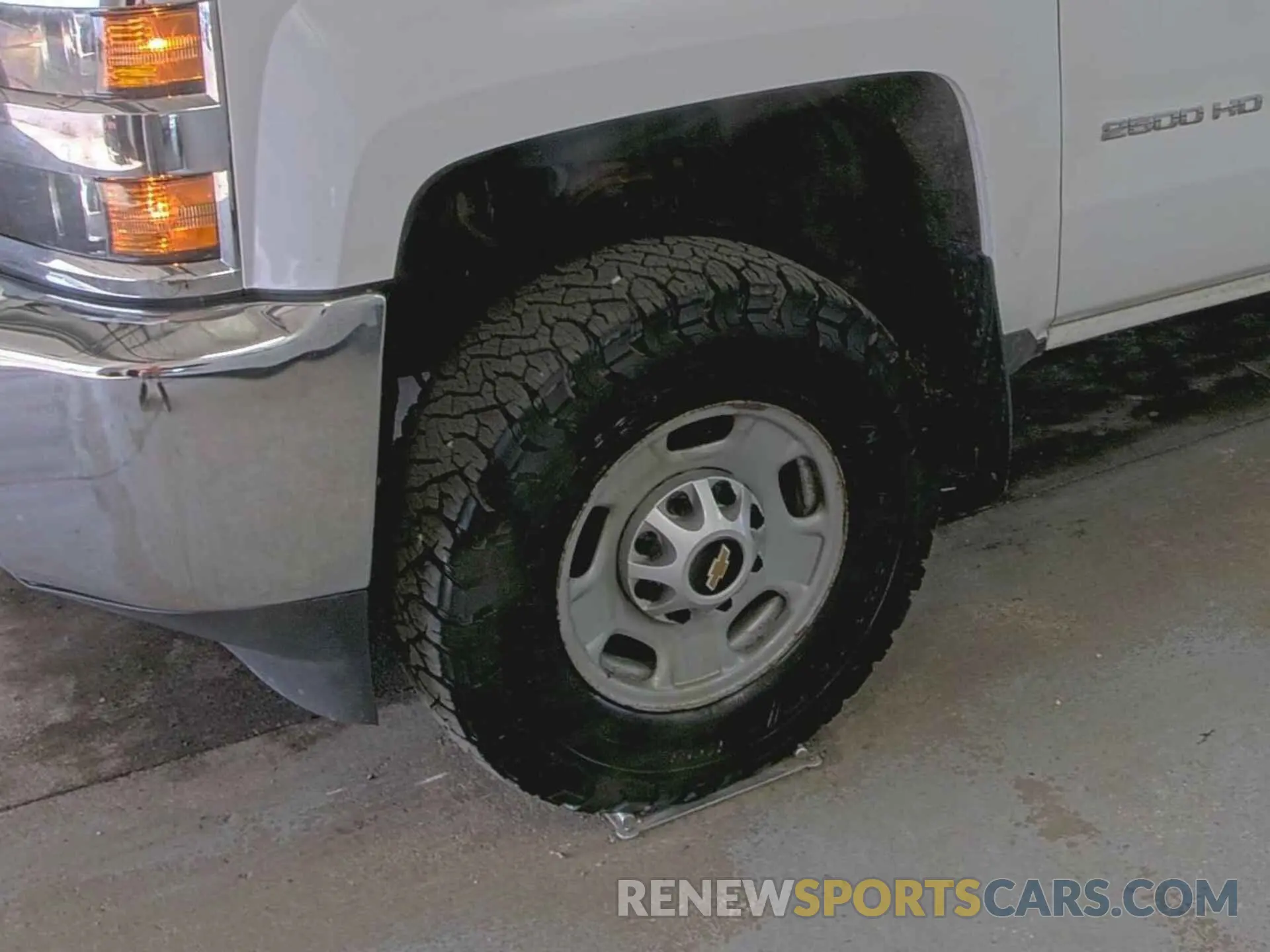 12 Photograph of a damaged car 2GC2KREG6K1156838 CHEVROLET SILVERADO 2500HD 2019