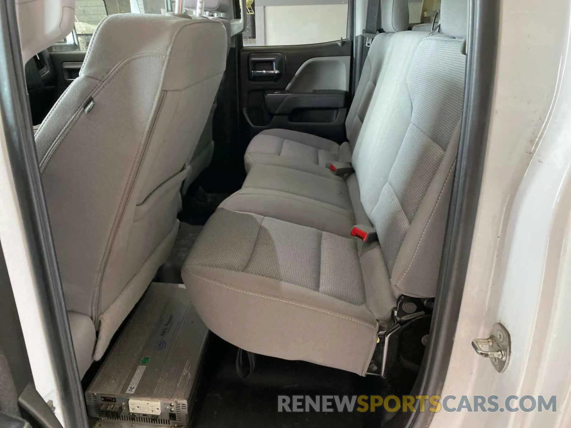 2 Photograph of a damaged car 2GC2KREG6K1156838 CHEVROLET SILVERADO 2500HD 2019