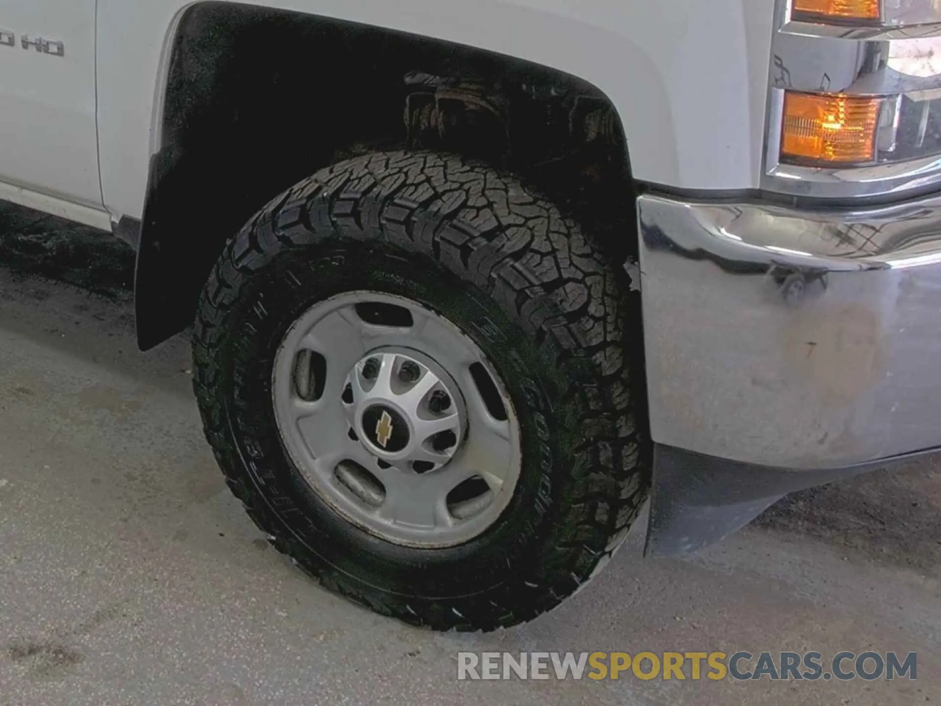 25 Photograph of a damaged car 2GC2KREG6K1156838 CHEVROLET SILVERADO 2500HD 2019