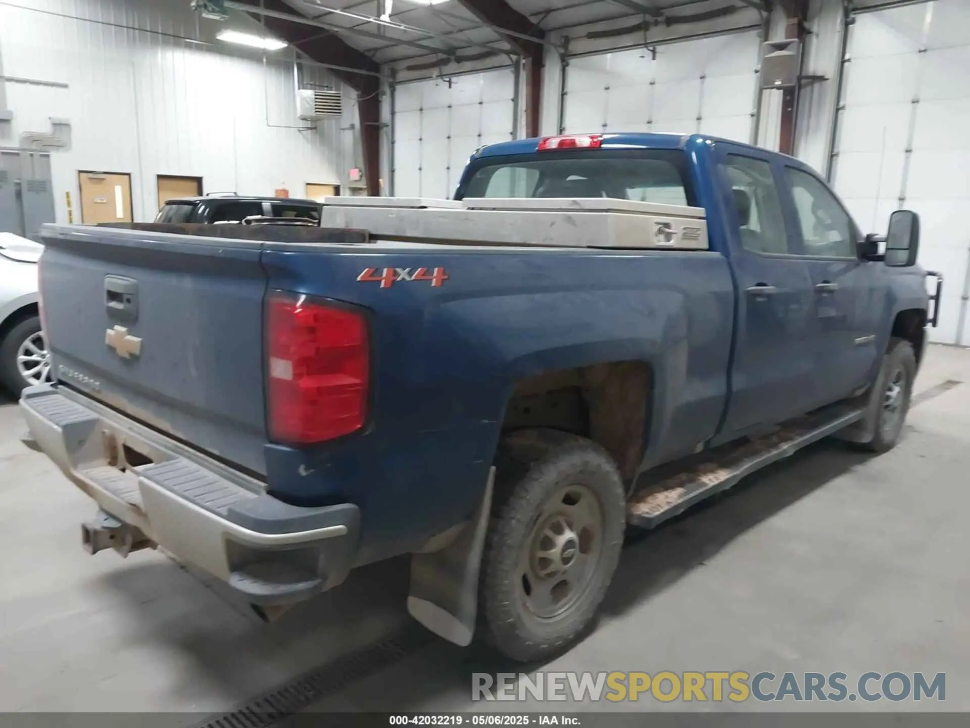 4 Photograph of a damaged car 2GC2KREG8K1217798 CHEVROLET SILVERADO 2500HD 2019