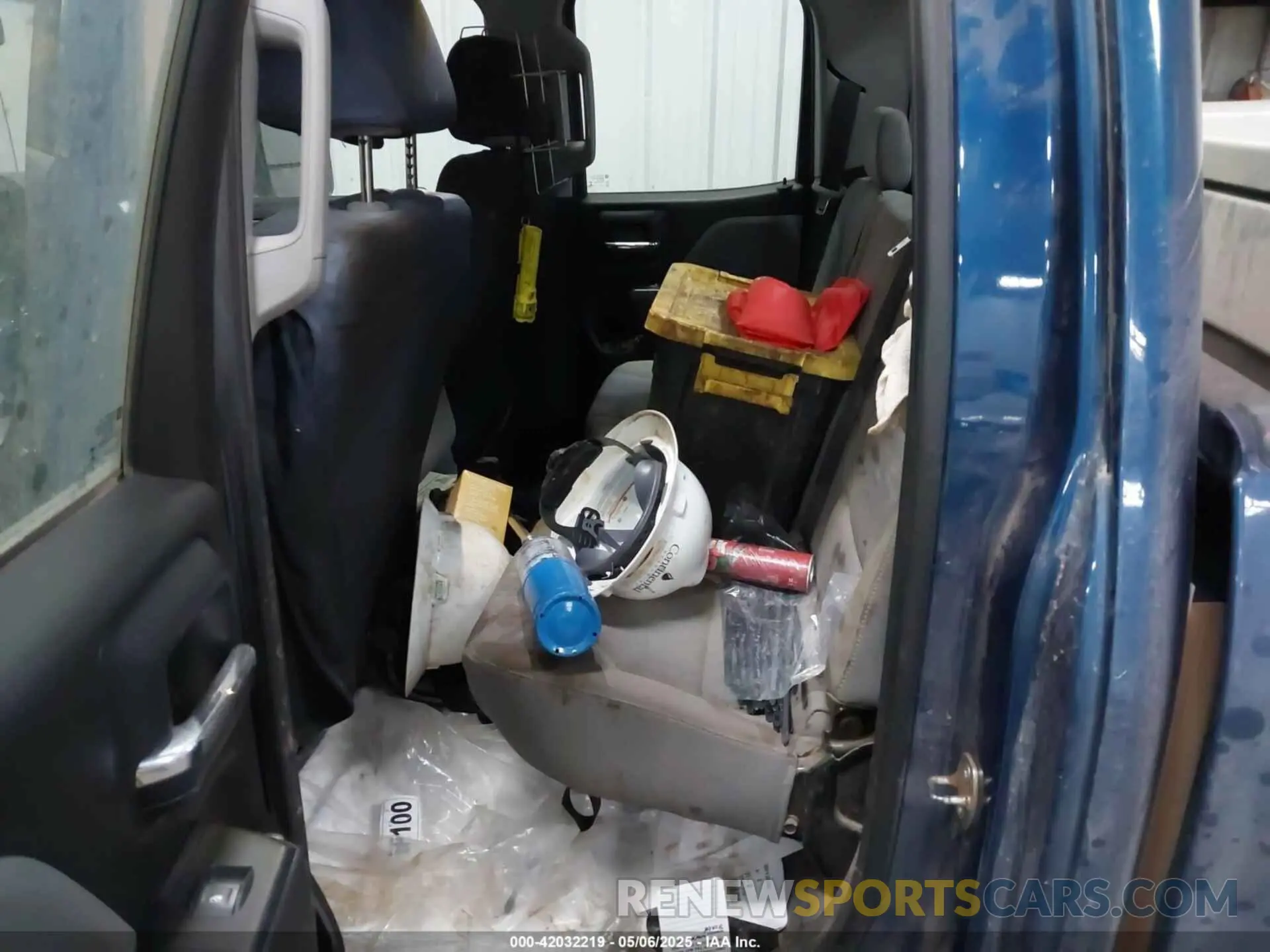 8 Photograph of a damaged car 2GC2KREG8K1217798 CHEVROLET SILVERADO 2500HD 2019