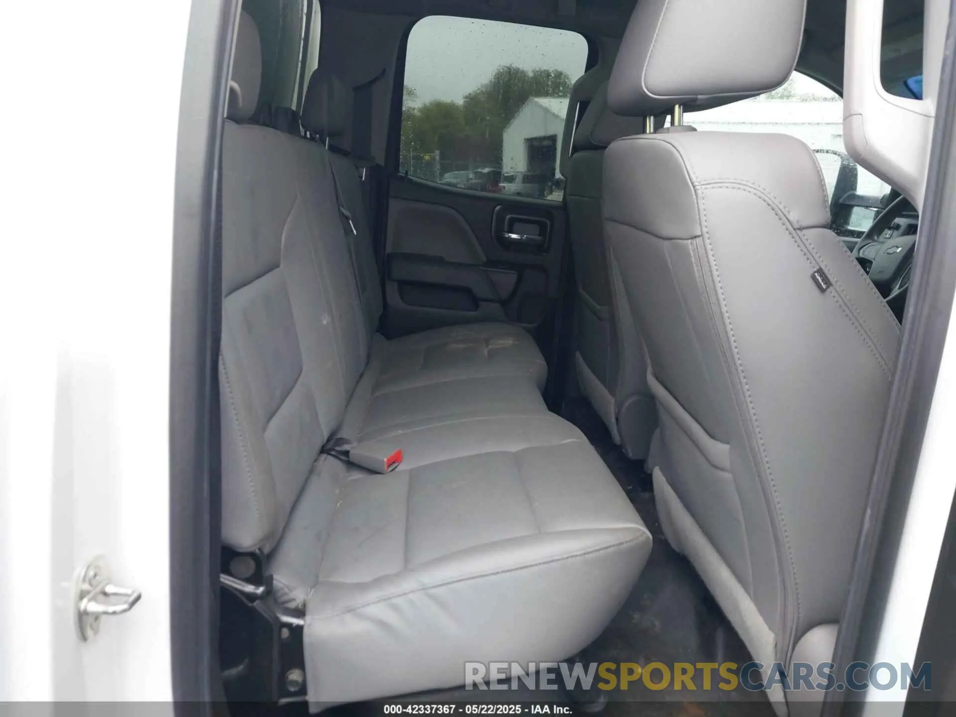 8 Photograph of a damaged car 2GC2KREG8K1223889 CHEVROLET SILVERADO 2500HD 2019