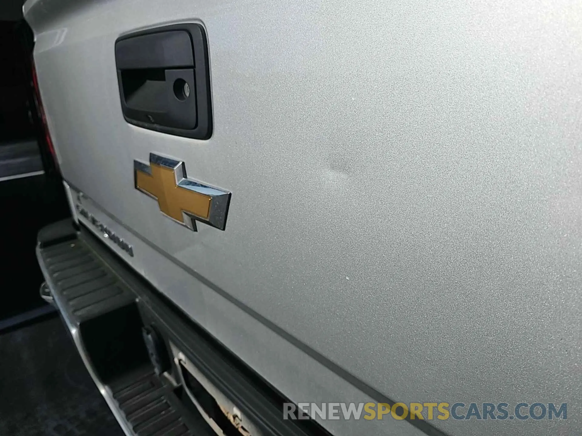 23 Photograph of a damaged car 2GC2KREG8K1239865 CHEVROLET SILVERADO 2500HD 2019