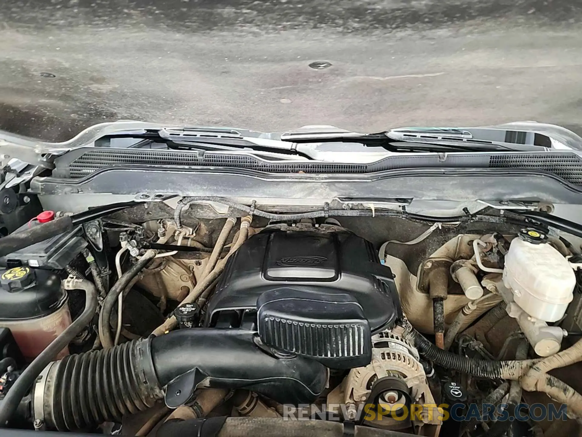 28 Photograph of a damaged car 2GC2KREG8K1239865 CHEVROLET SILVERADO 2500HD 2019