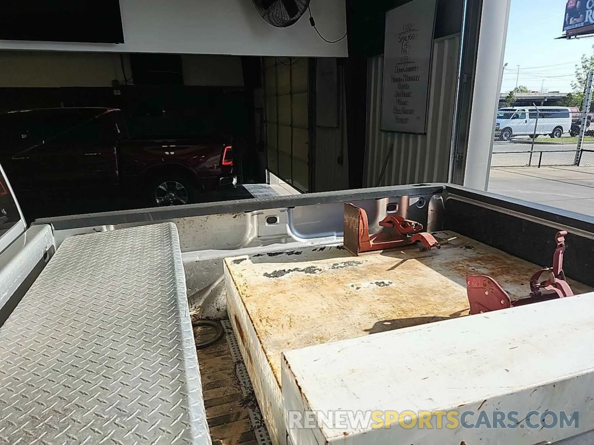 29 Photograph of a damaged car 2GC2KREG8K1239865 CHEVROLET SILVERADO 2500HD 2019