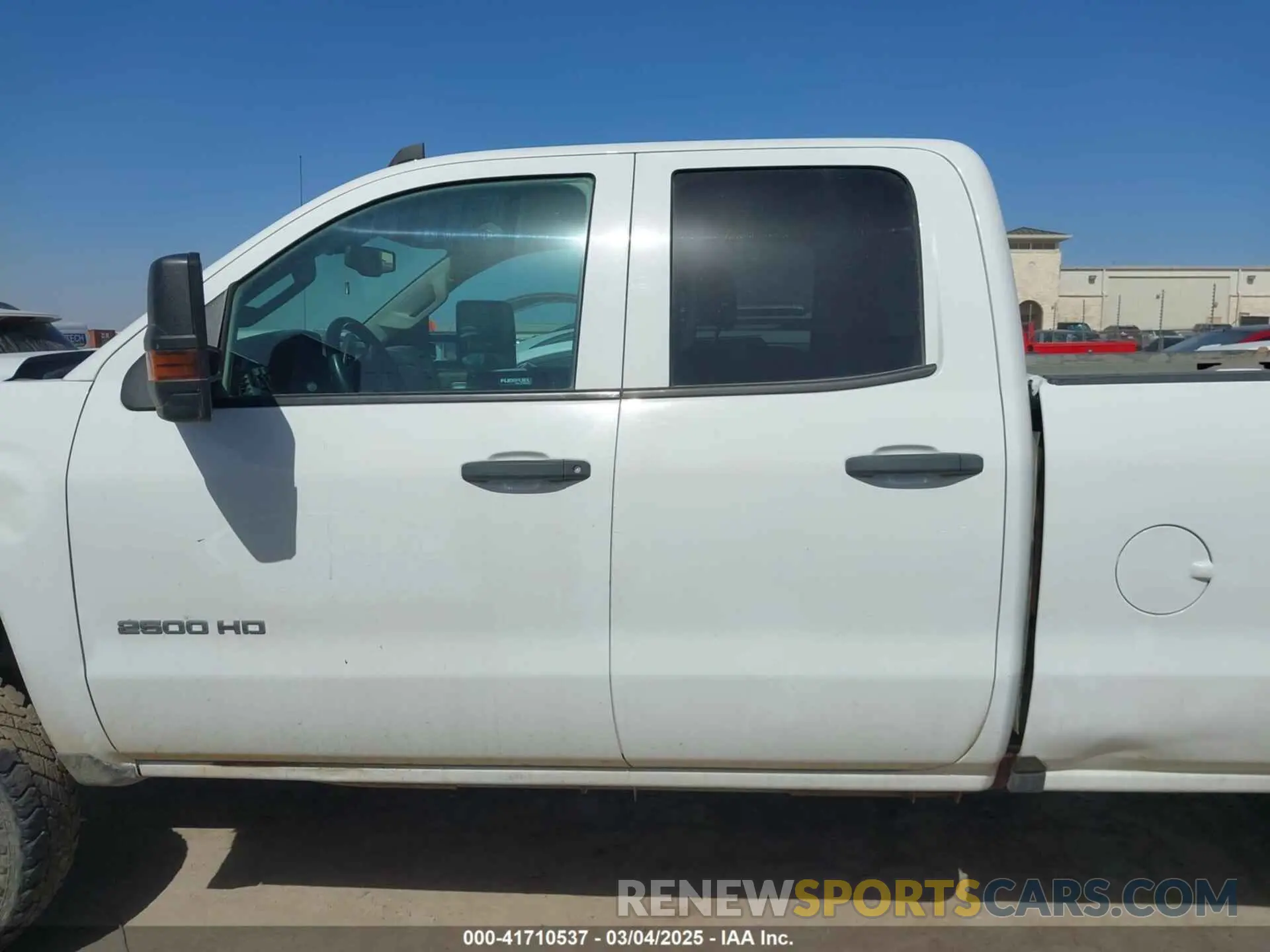 14 Photograph of a damaged car 2GC2KREG9K1154775 CHEVROLET SILVERADO 2500HD 2019