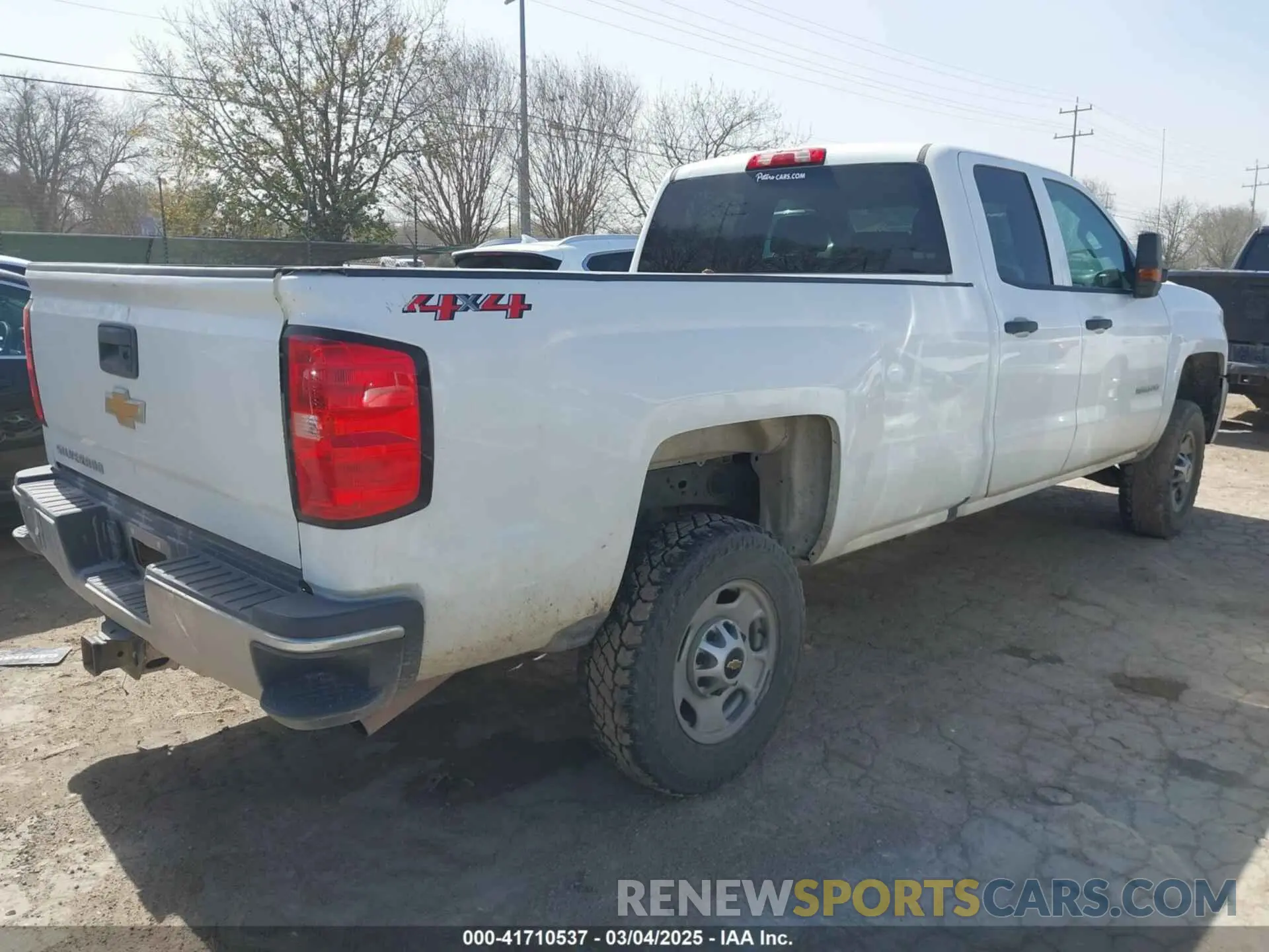4 Photograph of a damaged car 2GC2KREG9K1154775 CHEVROLET SILVERADO 2500HD 2019