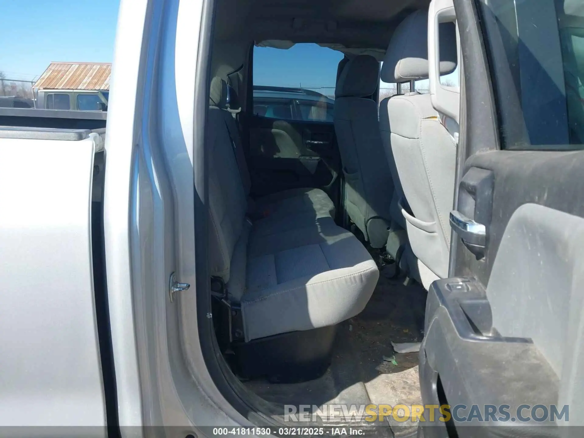 8 Photograph of a damaged car 2GC2KREG9K1158163 CHEVROLET SILVERADO 2500HD 2019