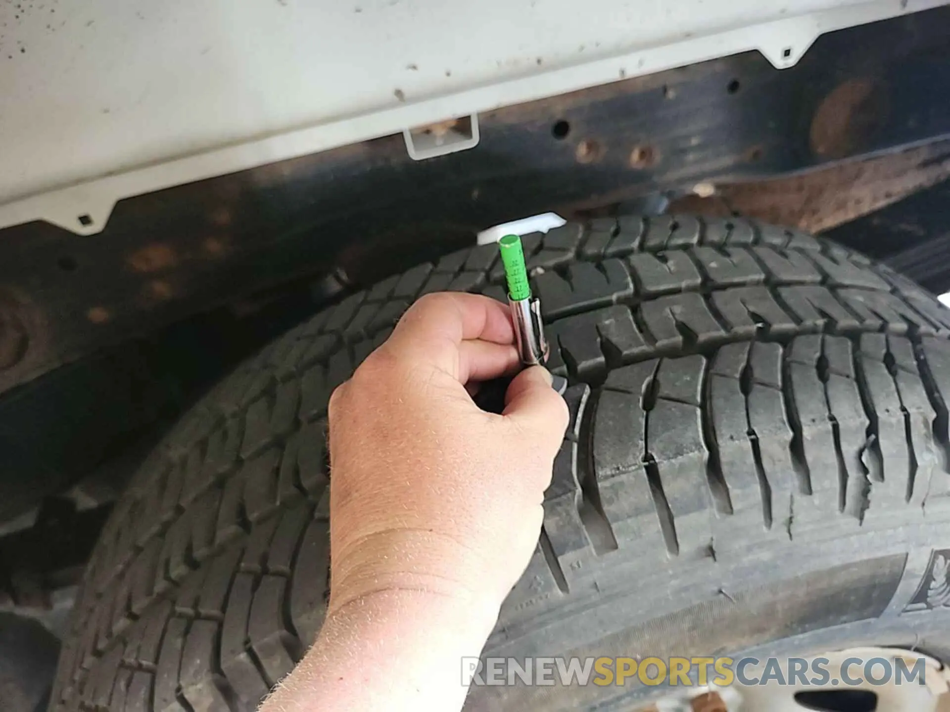 11 Photograph of a damaged car 2GC2KREG9K1161449 CHEVROLET SILVERADO 2500HD 2019