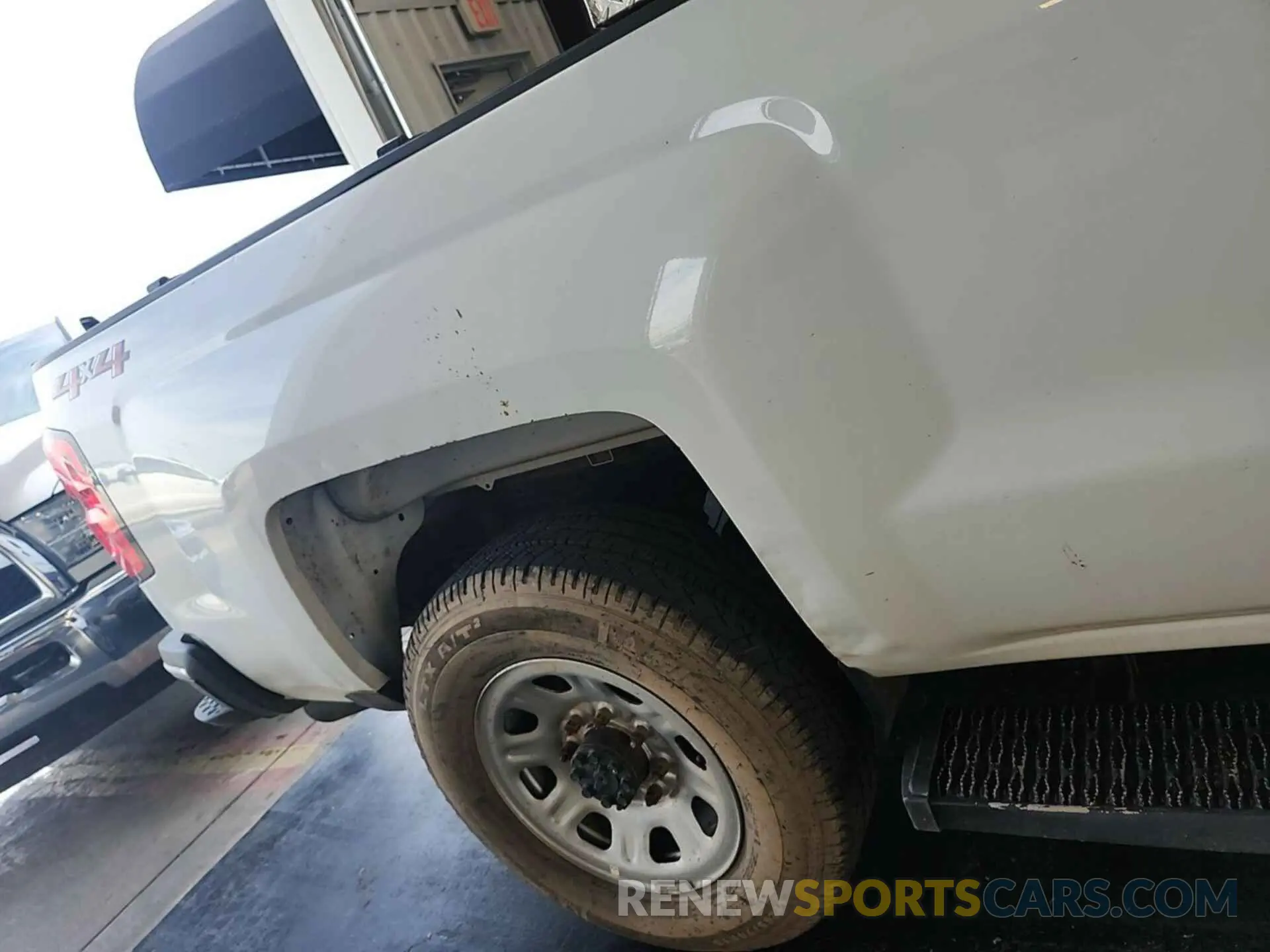 12 Photograph of a damaged car 2GC2KREG9K1161449 CHEVROLET SILVERADO 2500HD 2019