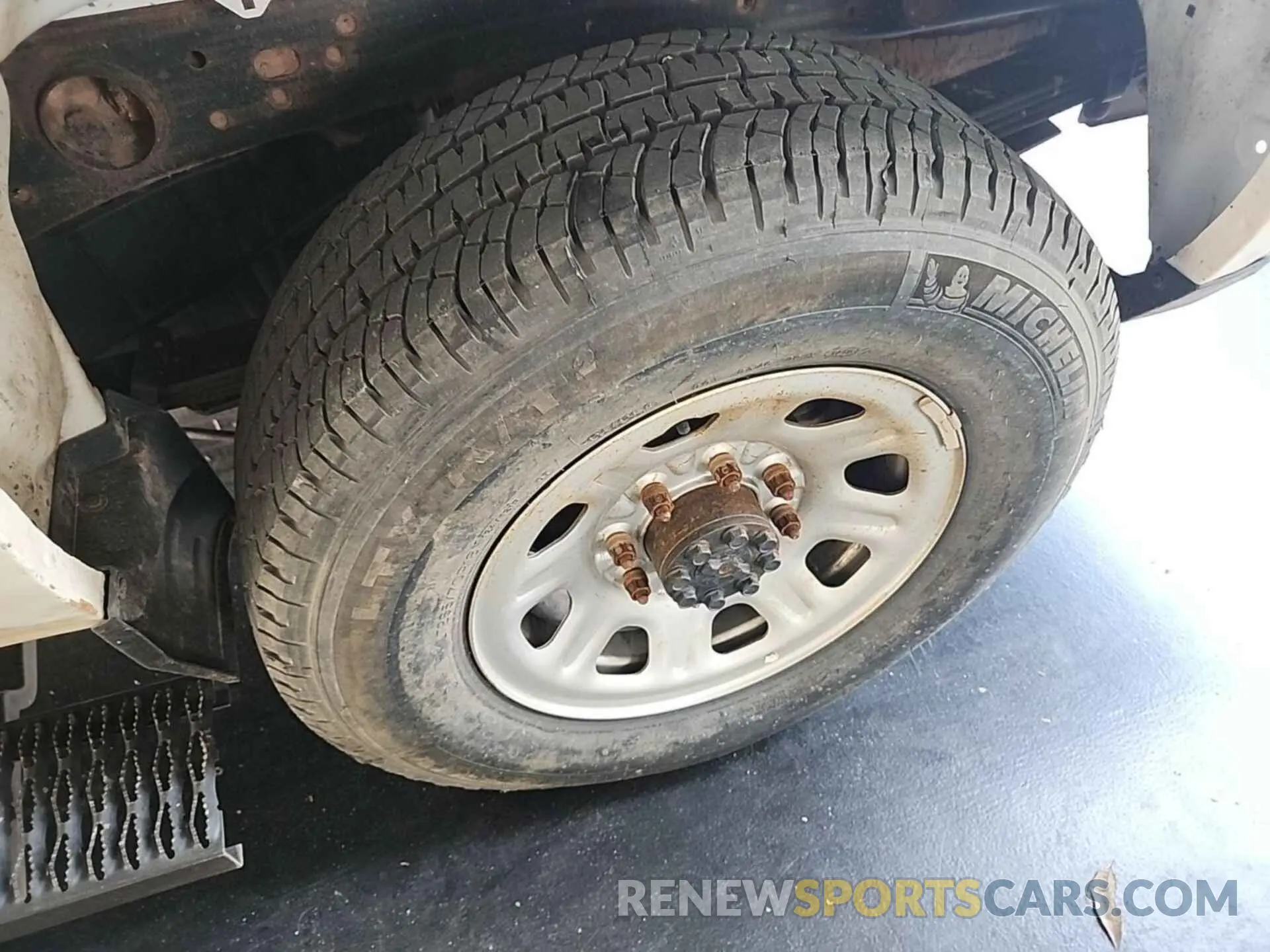 21 Photograph of a damaged car 2GC2KREG9K1161449 CHEVROLET SILVERADO 2500HD 2019