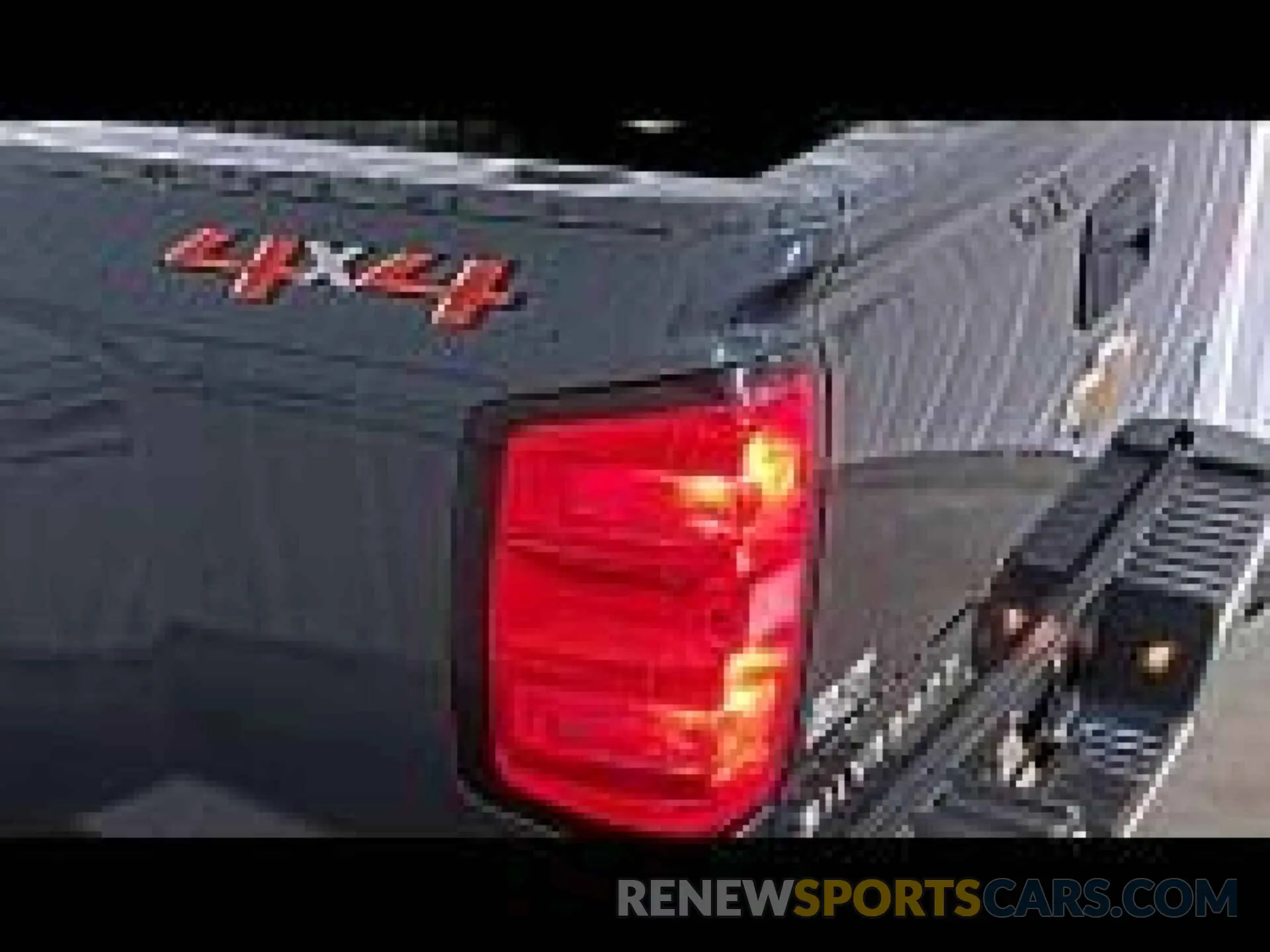 31 Photograph of a damaged car 2GC2KREG9K1171169 CHEVROLET SILVERADO 2500HD 2019