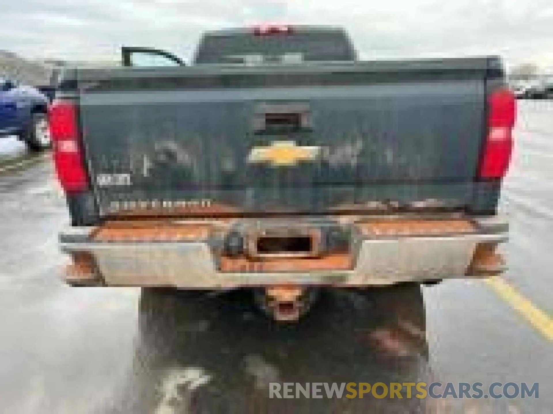 4 Photograph of a damaged car 2GC2KREG9K1171169 CHEVROLET SILVERADO 2500HD 2019