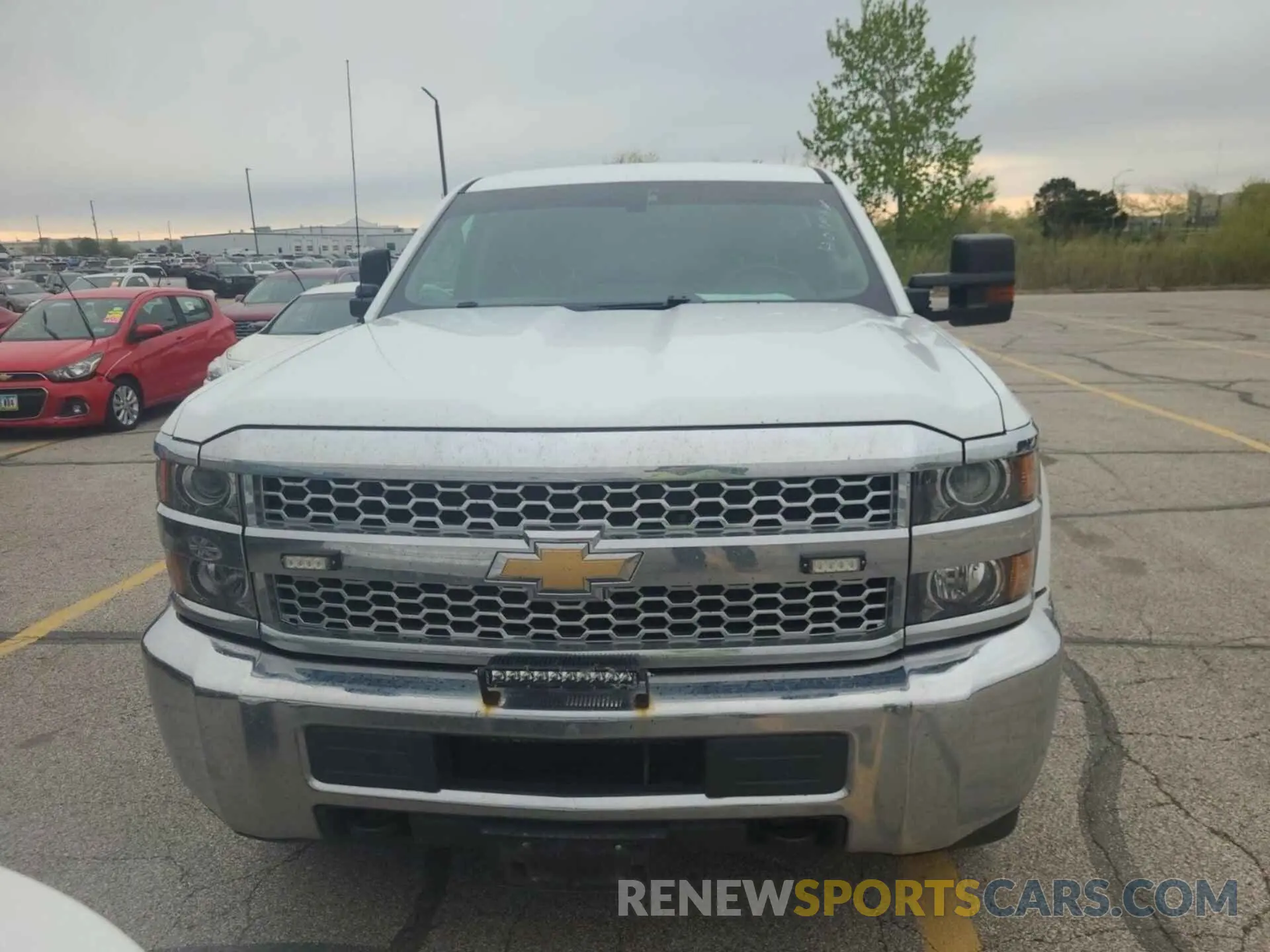 35 Photograph of a damaged car 2GC2KREGXK1187204 CHEVROLET SILVERADO 2500HD 2019