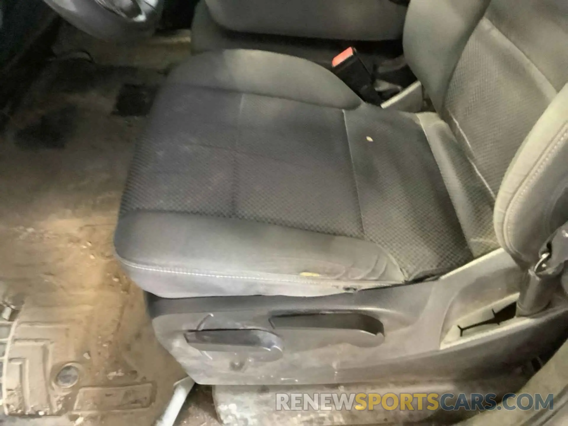 17 Photograph of a damaged car 2GC2KSEG0K1211890 CHEVROLET SILVERADO 2500HD 2019