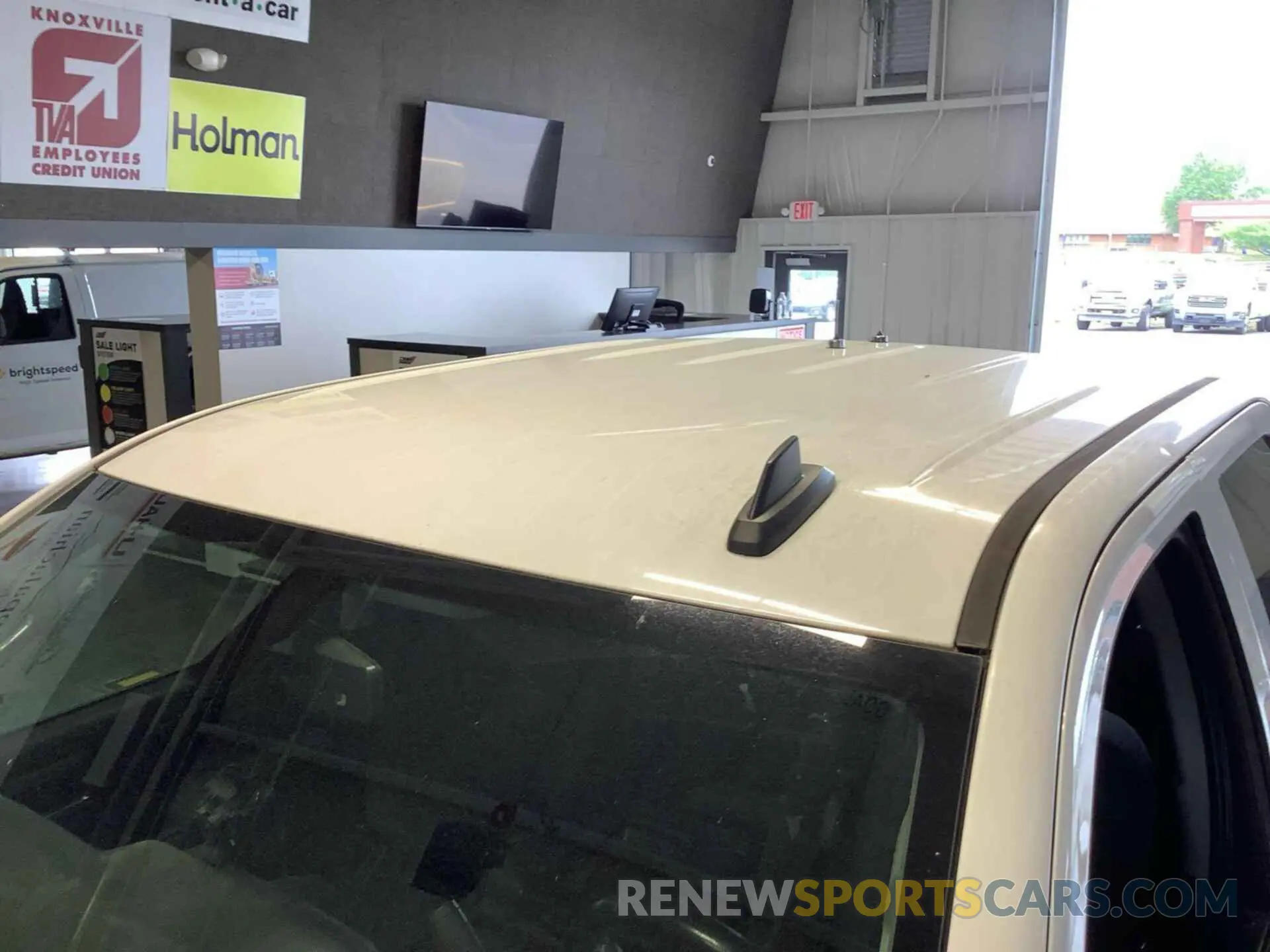 2 Photograph of a damaged car 2GC2KSEG0K1211890 CHEVROLET SILVERADO 2500HD 2019