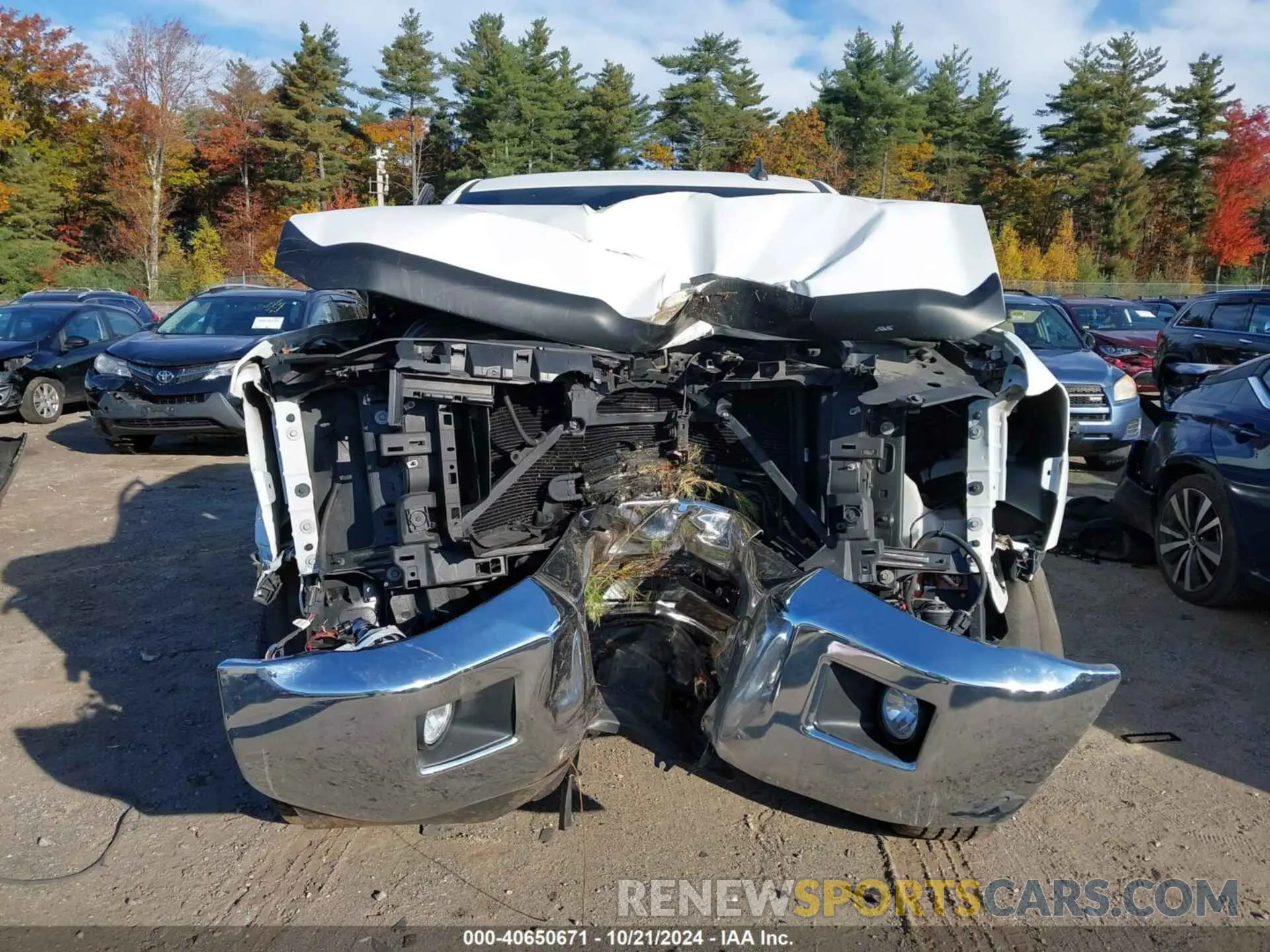 13 Photograph of a damaged car 2GC2KSEG1K1240430 CHEVROLET SILVERADO 2500HD 2019