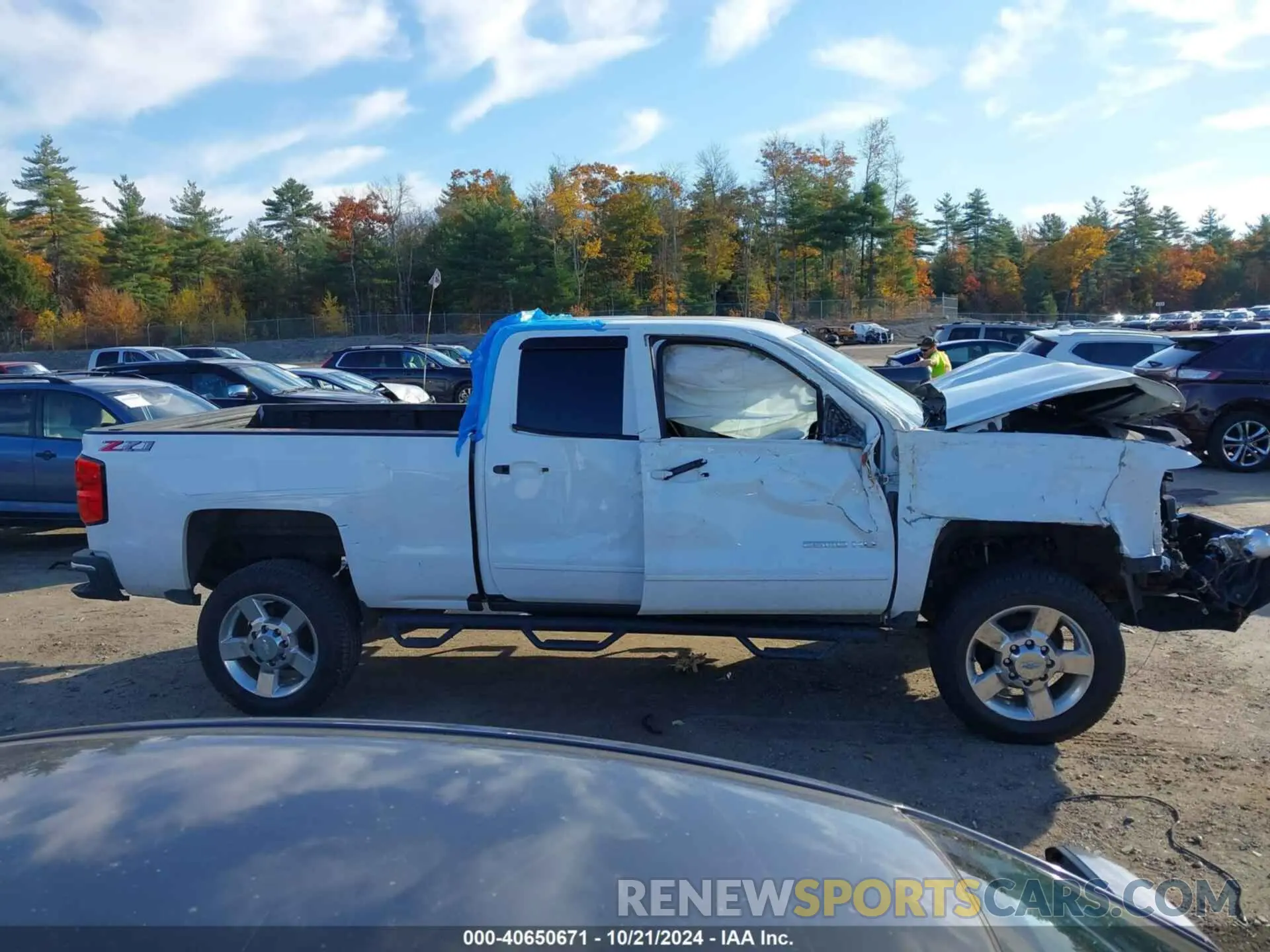 14 Photograph of a damaged car 2GC2KSEG1K1240430 CHEVROLET SILVERADO 2500HD 2019