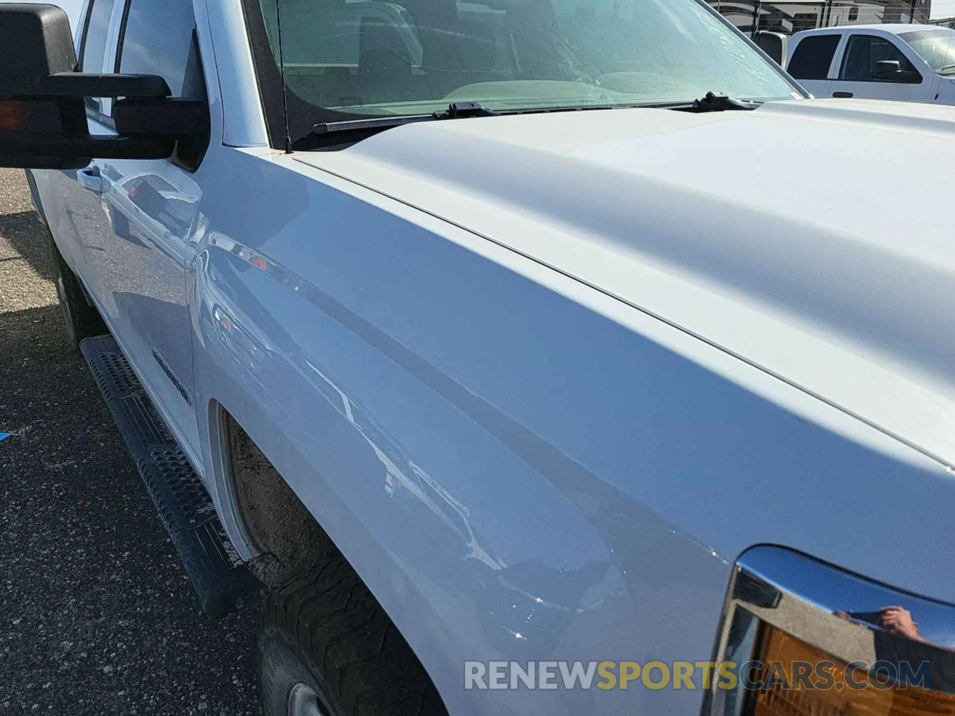 1 Photograph of a damaged car 2GC2KSEG5K1208872 CHEVROLET SILVERADO 2500HD 2019