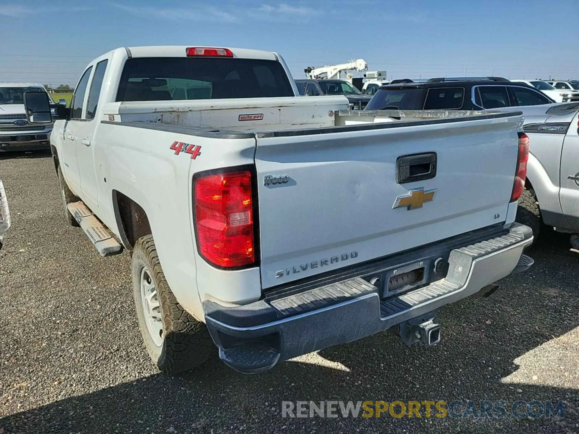 17 Photograph of a damaged car 2GC2KSEG5K1208872 CHEVROLET SILVERADO 2500HD 2019