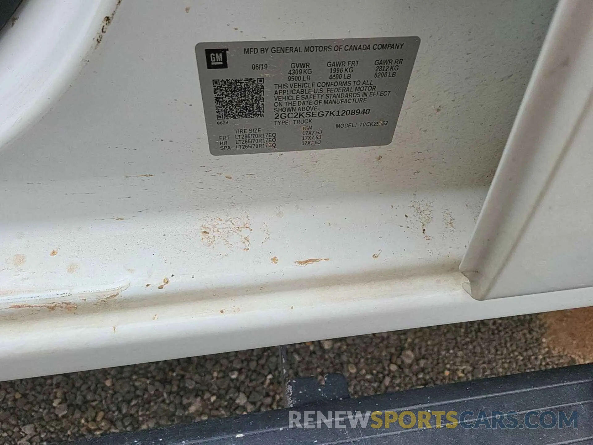 10 Photograph of a damaged car 2GC2KSEG7K1208940 CHEVROLET SILVERADO 2500HD 2019