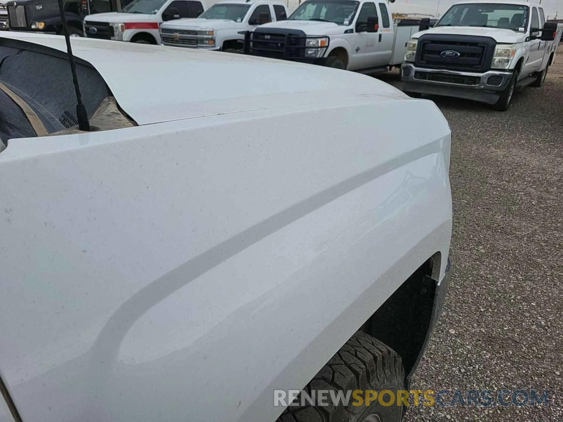 17 Photograph of a damaged car 2GC2KSEG7K1208940 CHEVROLET SILVERADO 2500HD 2019