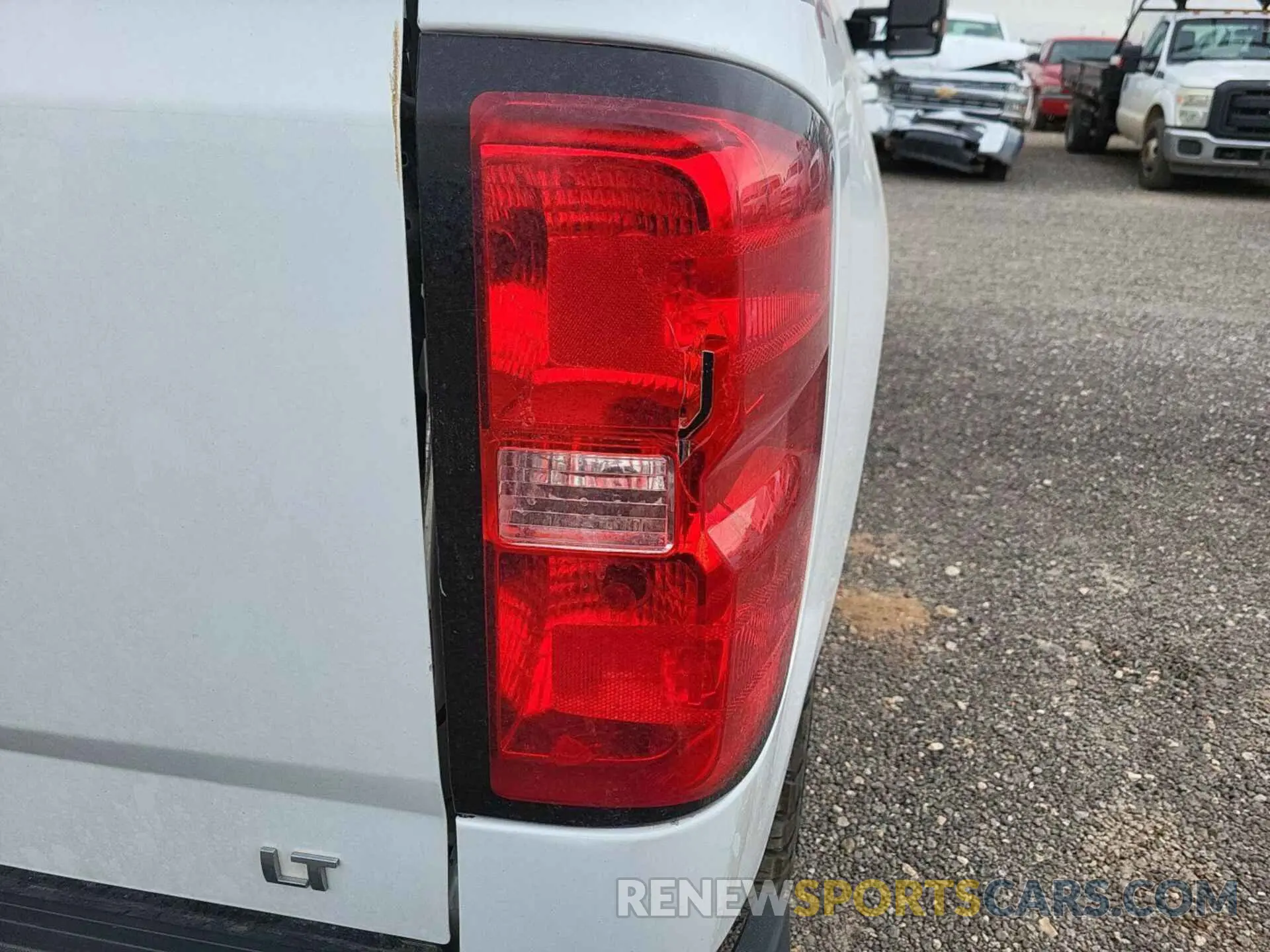 7 Photograph of a damaged car 2GC2KSEG7K1208940 CHEVROLET SILVERADO 2500HD 2019