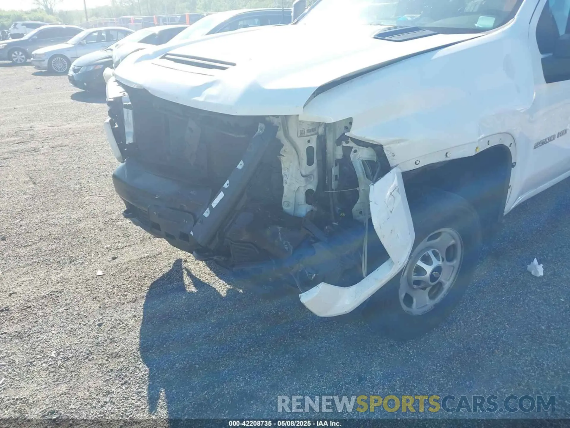 6 Photograph of a damaged car 1GC0WLE72LF174479 CHEVROLET SILVERADO 2500HD 2020