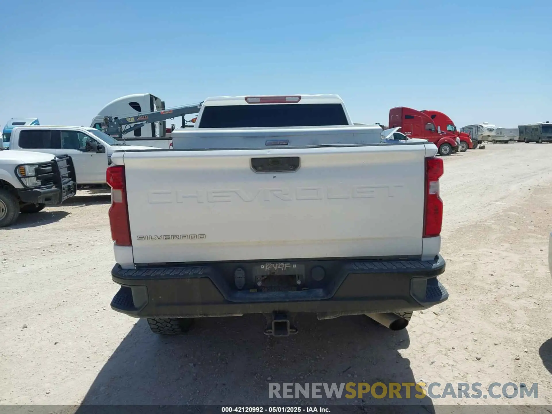 16 Photograph of a damaged car 1GC1YLE70LF184510 CHEVROLET SILVERADO 2500HD 2020