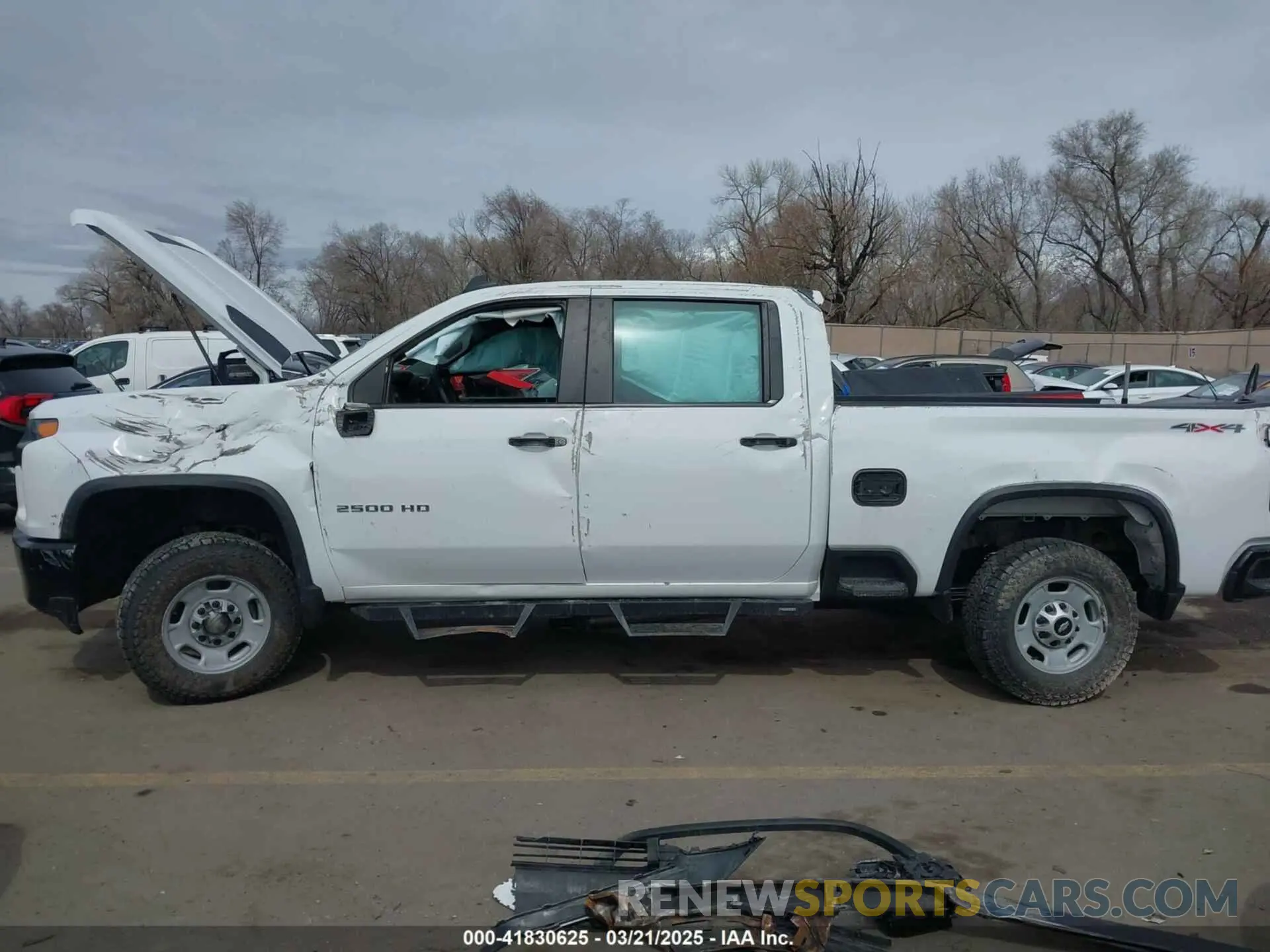 15 Photograph of a damaged car 1GC1YLE71LF331515 CHEVROLET SILVERADO 2500HD 2020
