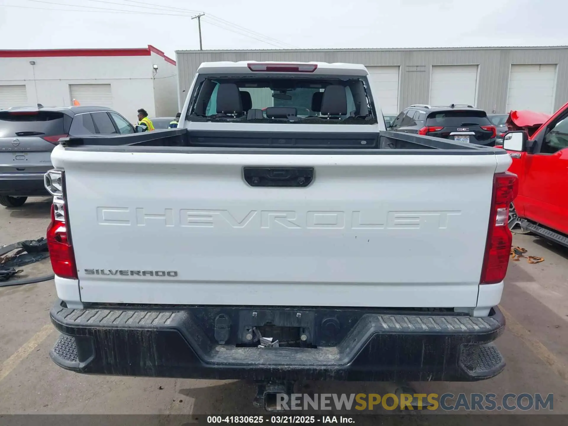 17 Photograph of a damaged car 1GC1YLE71LF331515 CHEVROLET SILVERADO 2500HD 2020