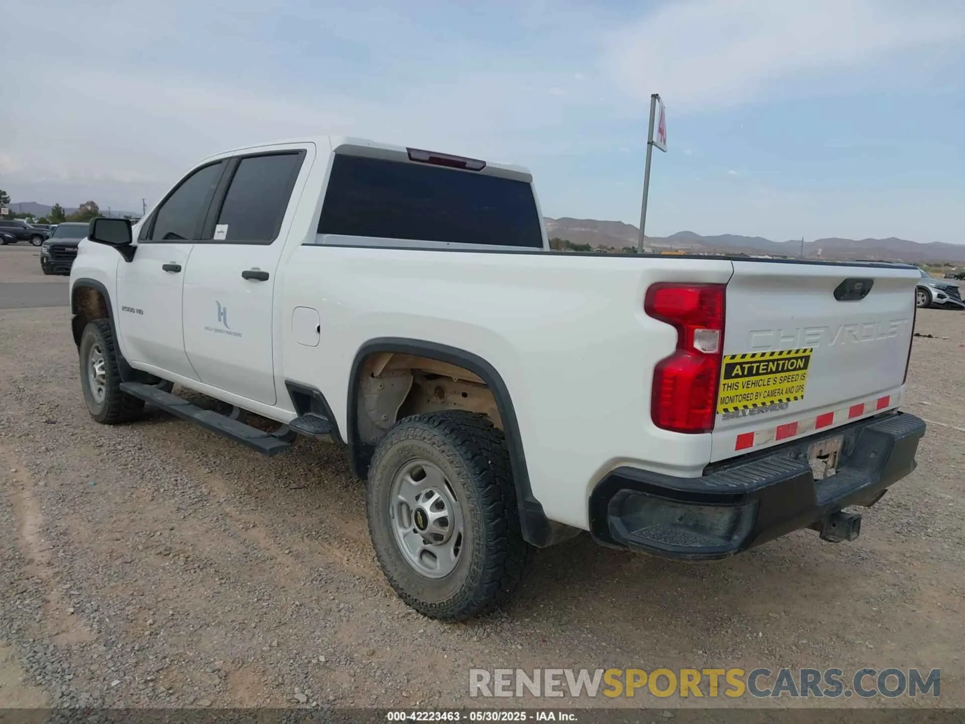 3 Photograph of a damaged car 1GC1YLE77LF196167 CHEVROLET SILVERADO 2500HD 2020