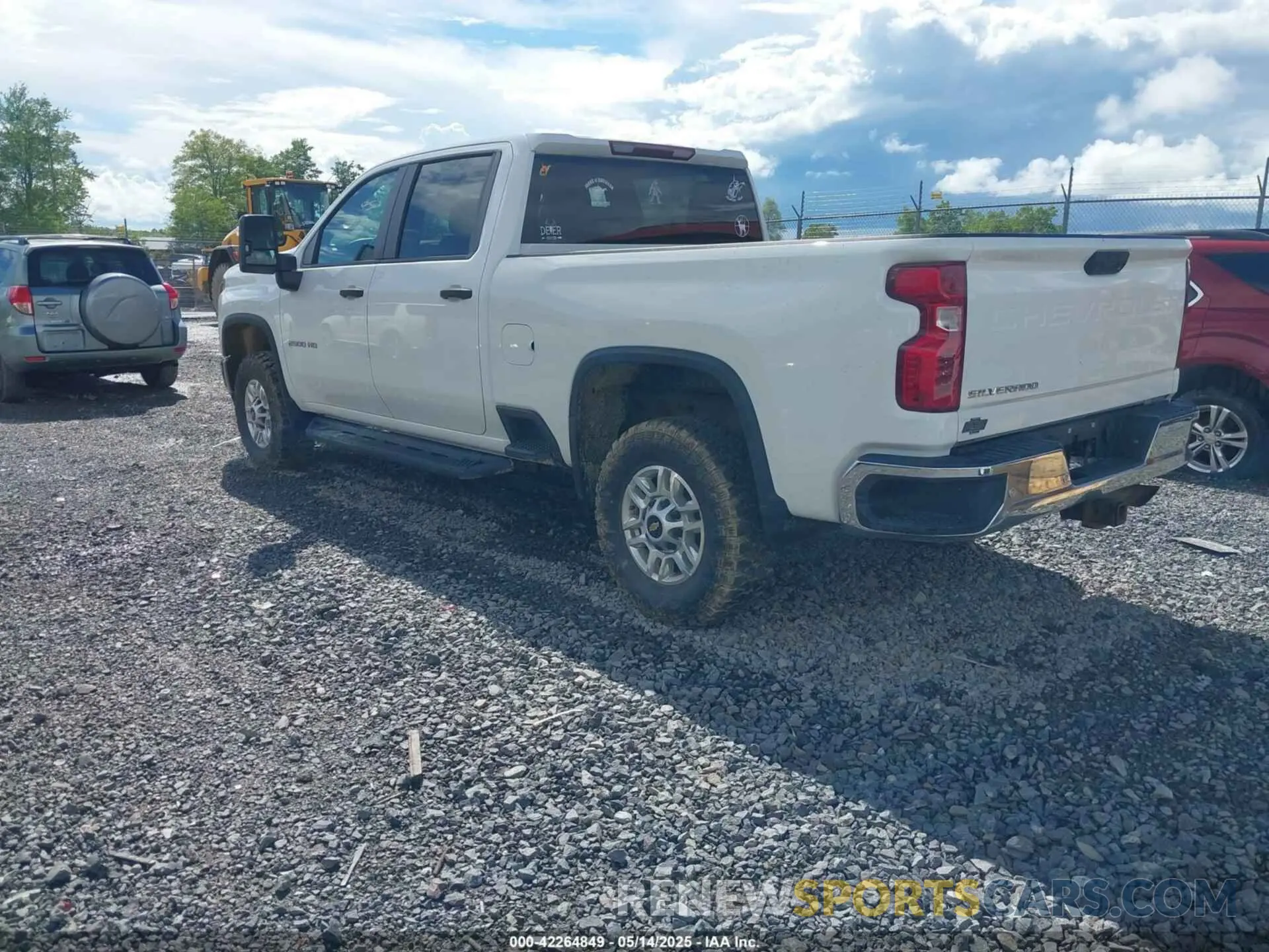 3 Photograph of a damaged car 1GC1YLE78LF120019 CHEVROLET SILVERADO 2500HD 2020