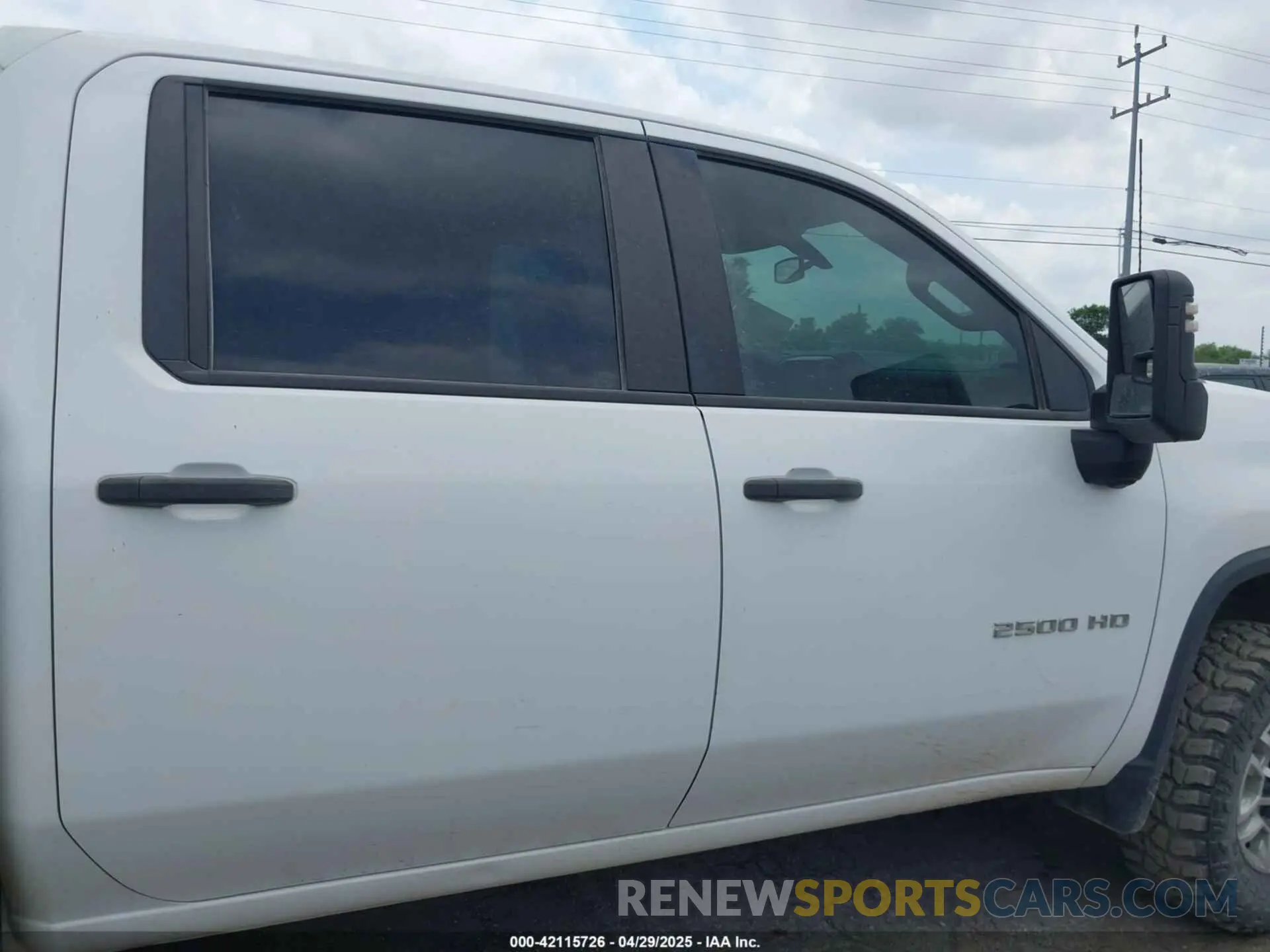 13 Photograph of a damaged car 1GC1YLEY8LF195067 CHEVROLET SILVERADO 2500HD 2020