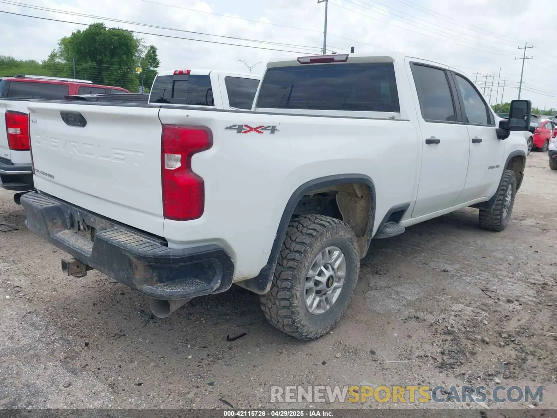 4 Photograph of a damaged car 1GC1YLEY8LF195067 CHEVROLET SILVERADO 2500HD 2020