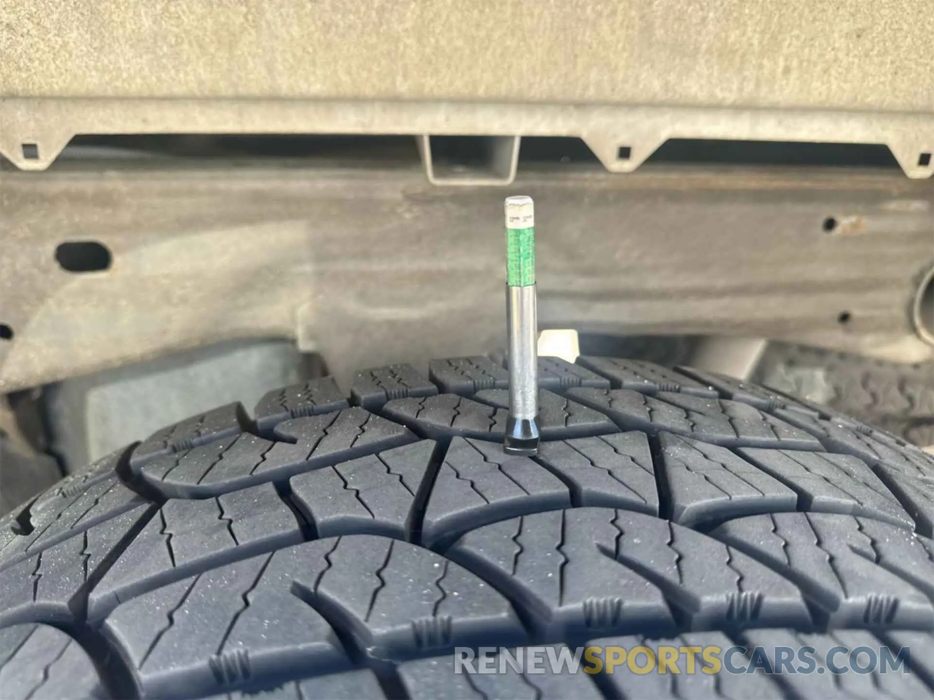 5 Photograph of a damaged car 1GC1YNE76LF272389 CHEVROLET SILVERADO 2500HD 2020