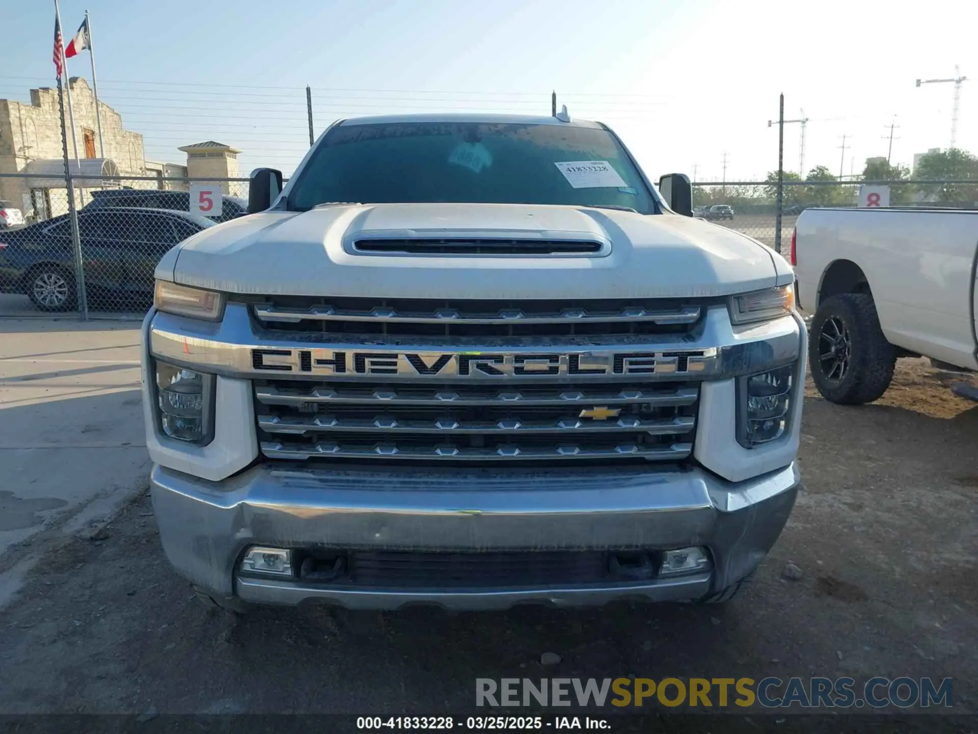 12 Photograph of a damaged car 1GC1YPEY2LF185948 CHEVROLET SILVERADO 2500HD 2020